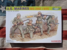 images/productimages/small/U.S.Marines Iwo Jima 1945 Dragon 1;35 nw.voor.jpg